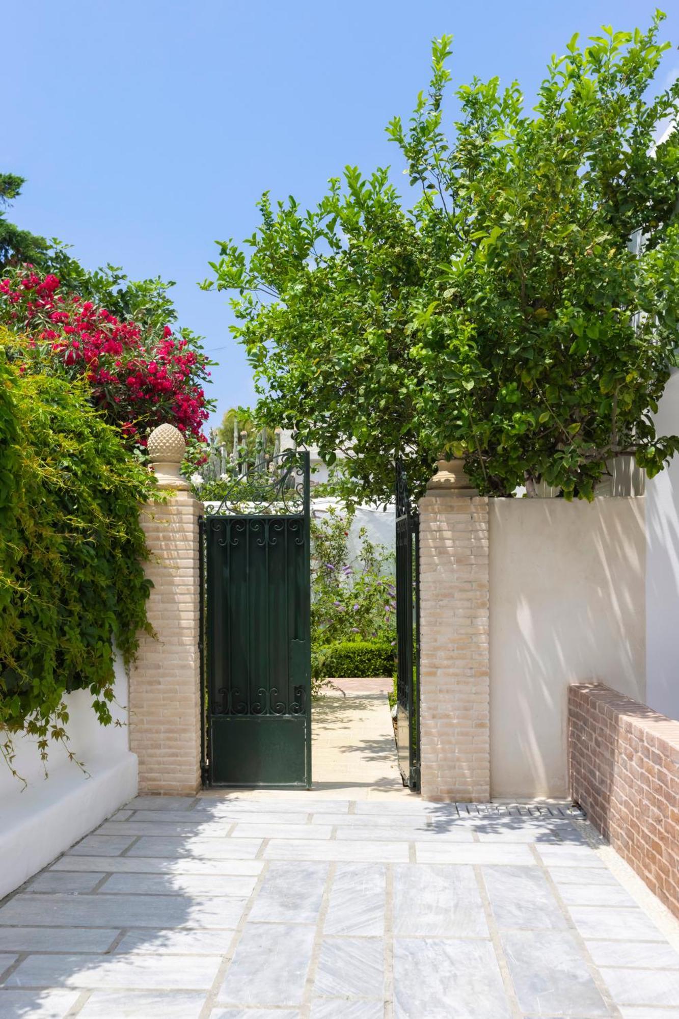 Kouneni Apartments Mykonos Town Exterior photo